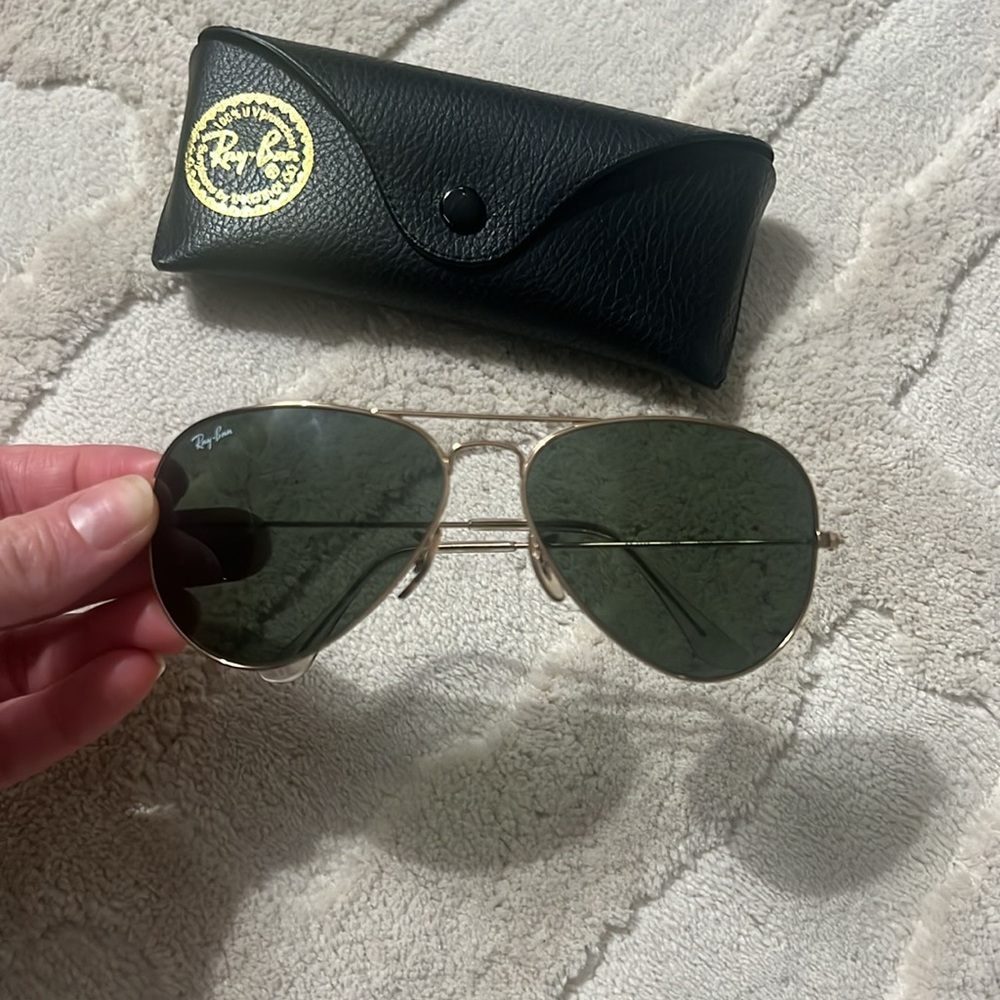 Ray-Ban Classic Aviators